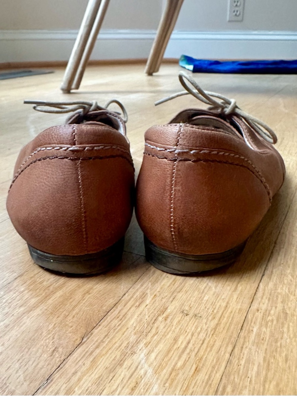 Naturalizer Genuine Leather Lace-Up Oxford Loafers - Picture 6 of 8